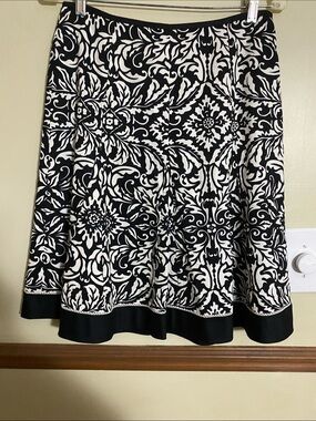 Ann Taylor Black and White A-Line Printed Skirt